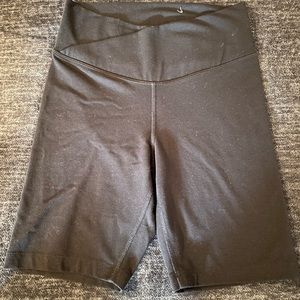 Old navy black bike shorts size medium